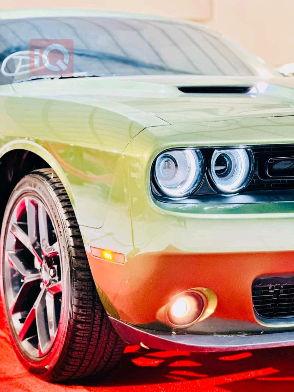 Dodge Challenger